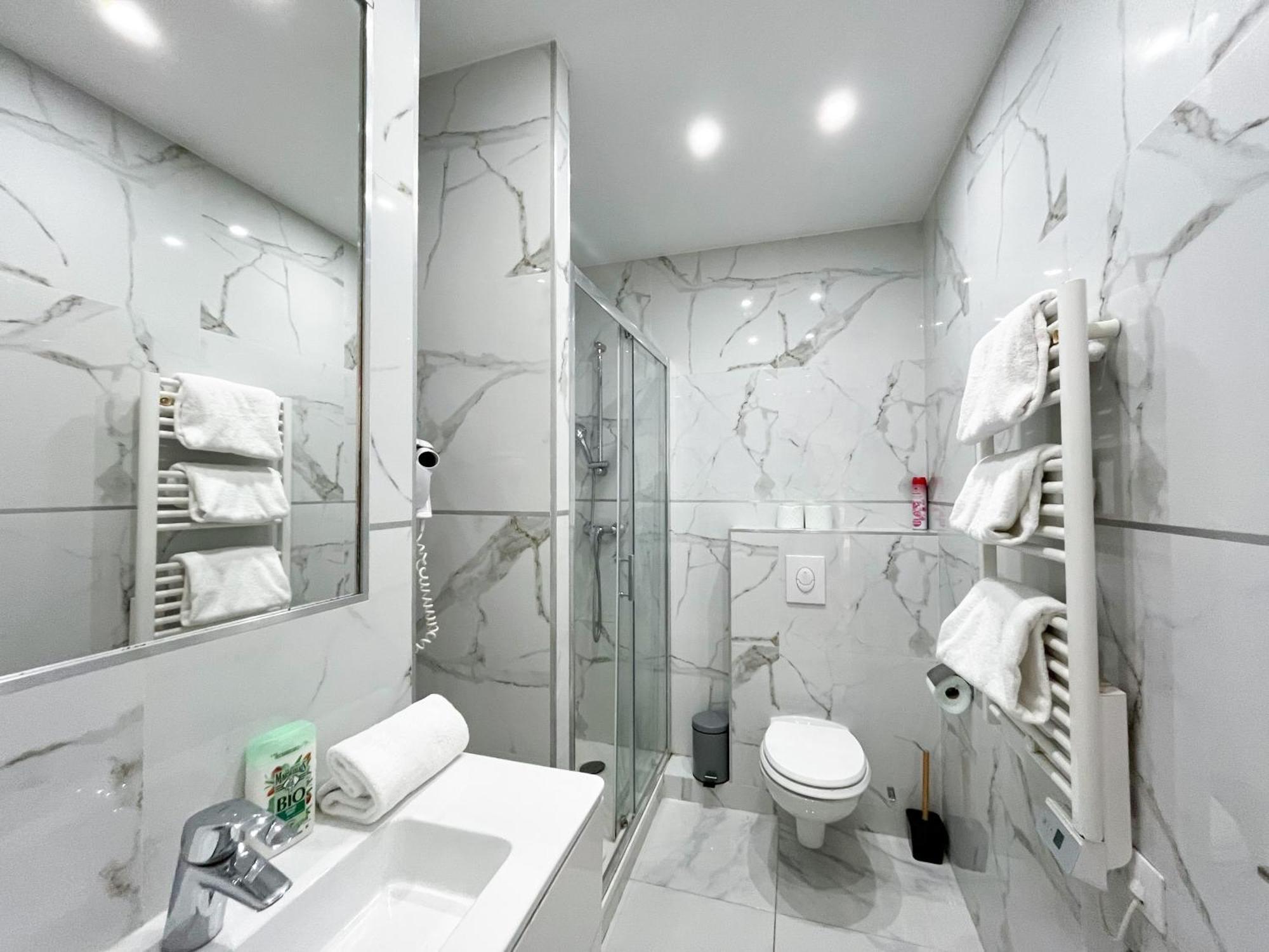 81 - Luxe Sebastopol Apartment *
